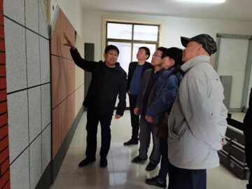 河南省建設科技協(xié)會理事長張利萍、秘書長段敬民等一行蒞臨調研