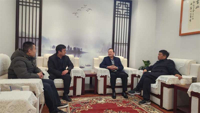 與河南**、固天下防水高層共商建筑修繕行業(yè)未來與發(fā)展